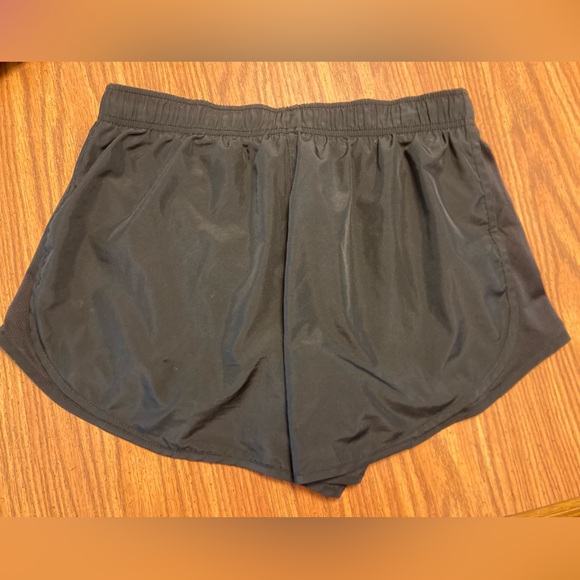 Women’s Nike Dri-Fit athletic shorts – size large - Picture 2 of 6